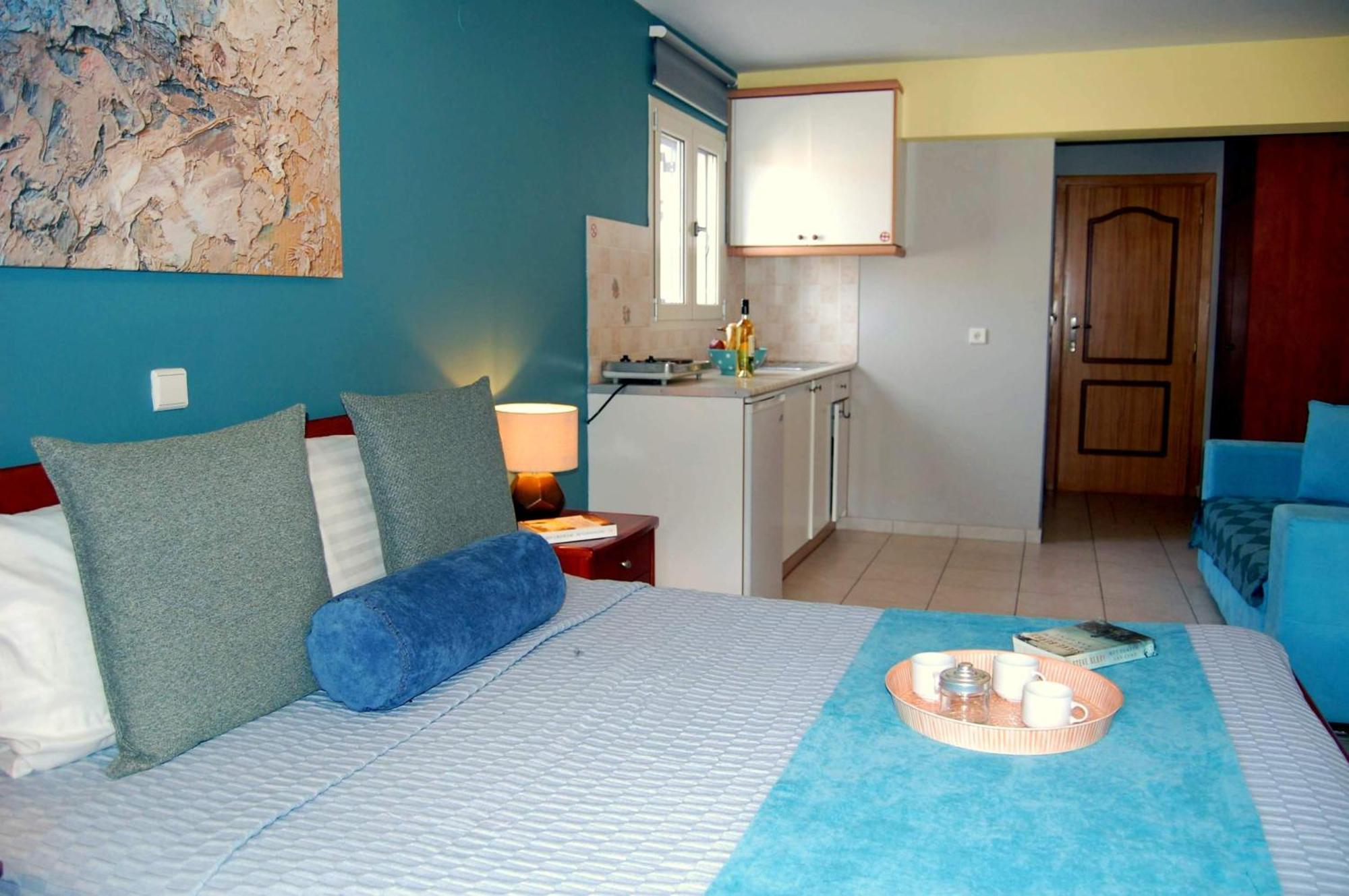 Alkyoni Apartments & Studios Poros  Eksteriør bilde
